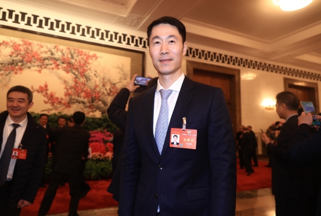 劉國梁辭去中國乒協主席職務 王勵勤當選
