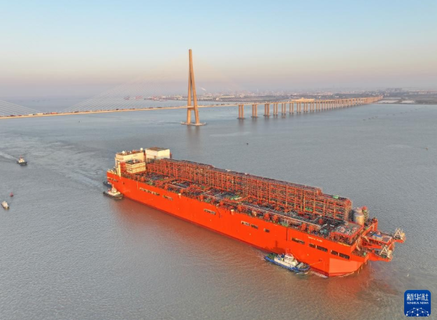 中國自主建造最大海上浮式液化天然氣裝置交付